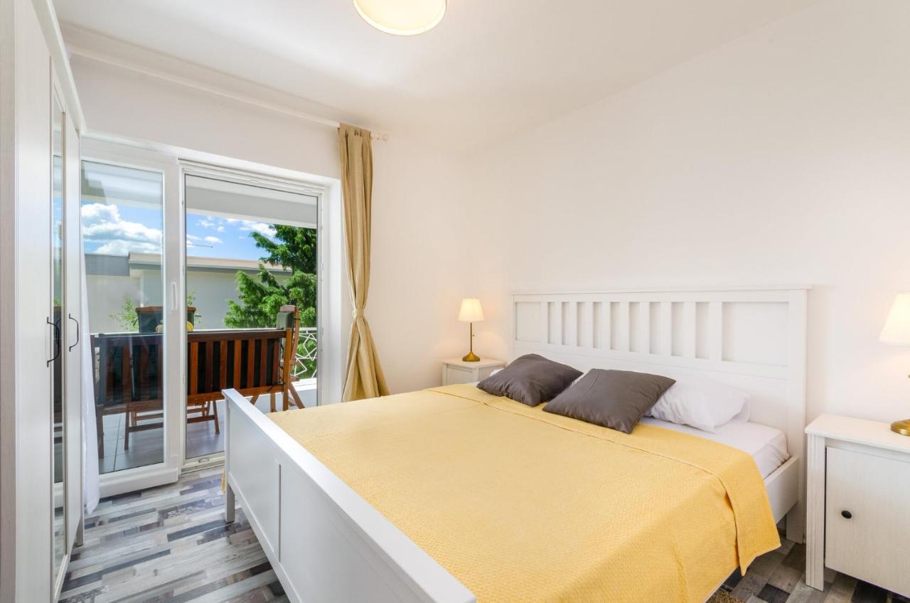 Ferienwohnung Benko N Crikvenica Exterior foto